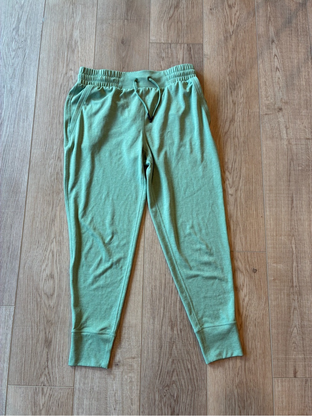 Helly Hansen Womens green joggers lightweight drawstring waist pockets medium